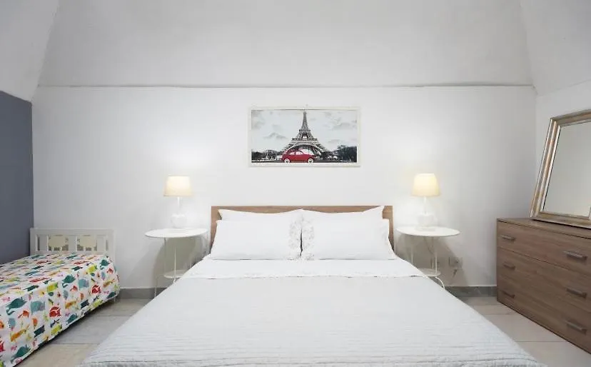 Graphite House Apartment Naples