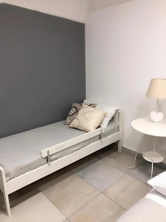 Graphite House Apartment Naples